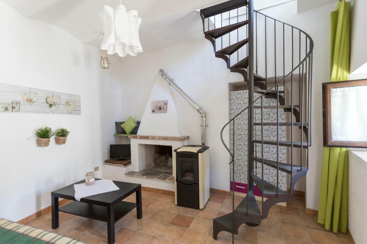 La Casa In Pietra Lägenhet Villa Santa Maria  Exteriör bild
