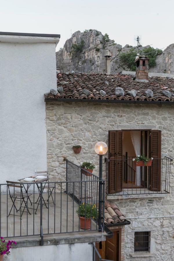 La Casa In Pietra Lägenhet Villa Santa Maria  Exteriör bild